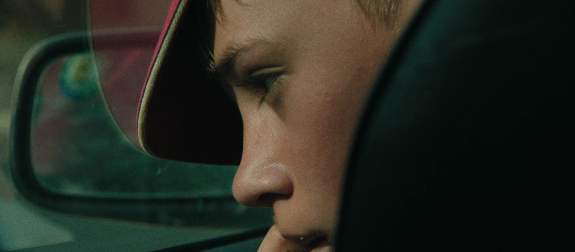 PUNTER_Still-1.png