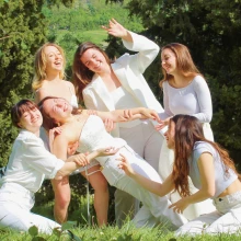 Orphee Coutier, Bettina Demarty, Kimie Maingonnat, Laurene Perego, Louise Poulain, Avril Zunder