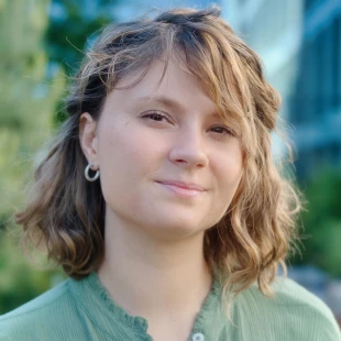 Júlia Kühne Escolà