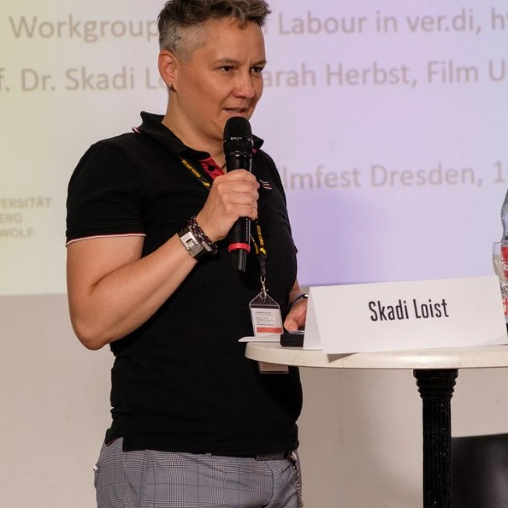 DR. SKADI LOIST